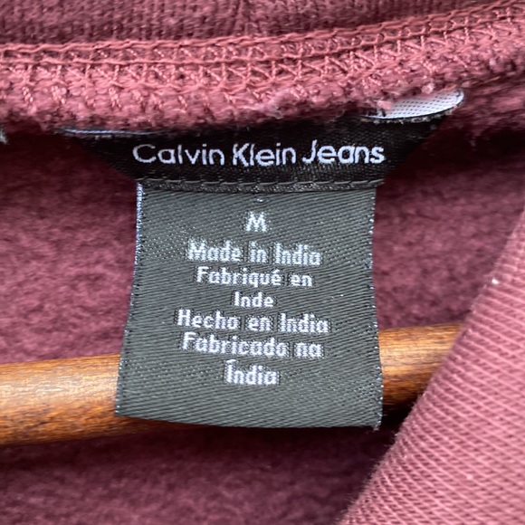 Calvin Klein wine/burgundy sweatshirt size medium. - Picture 8 of 11